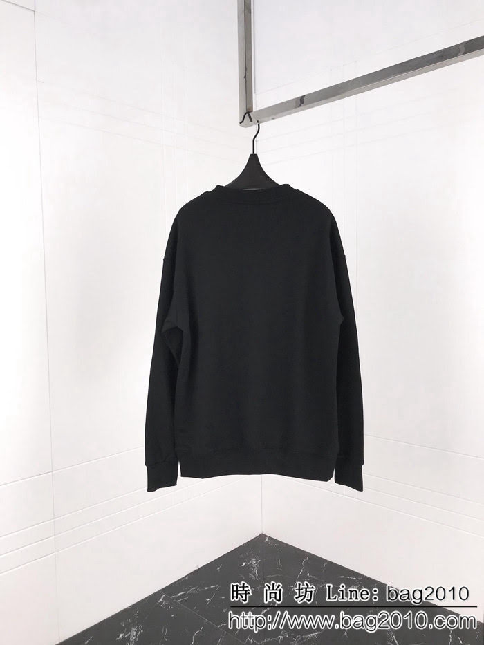MOS莫斯奇諾 18ss 小熊彩燈耶誕節限量款圓領衛衣 純棉加絨面料 保暖性高 高版本男女同款 ydi2352